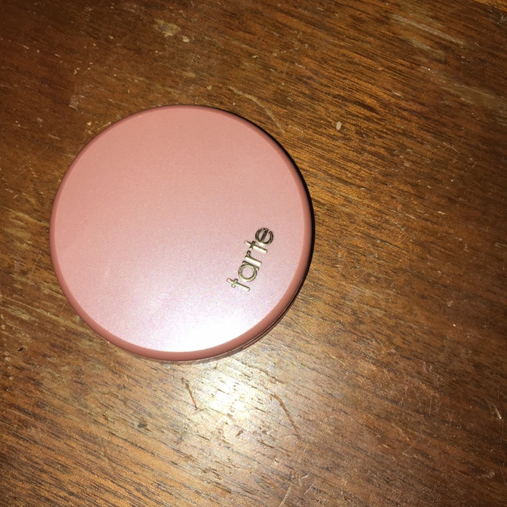 Tarte blush